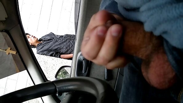 Färse in Lederhose fickt mit einem reife ältere frauen kostenlos Kuss Männer